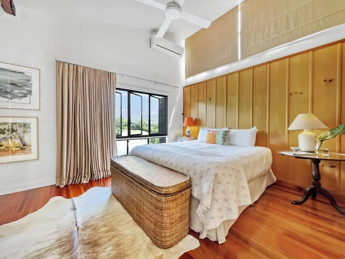 Holiday home Luxurious Mountain Retreat Near Maleny