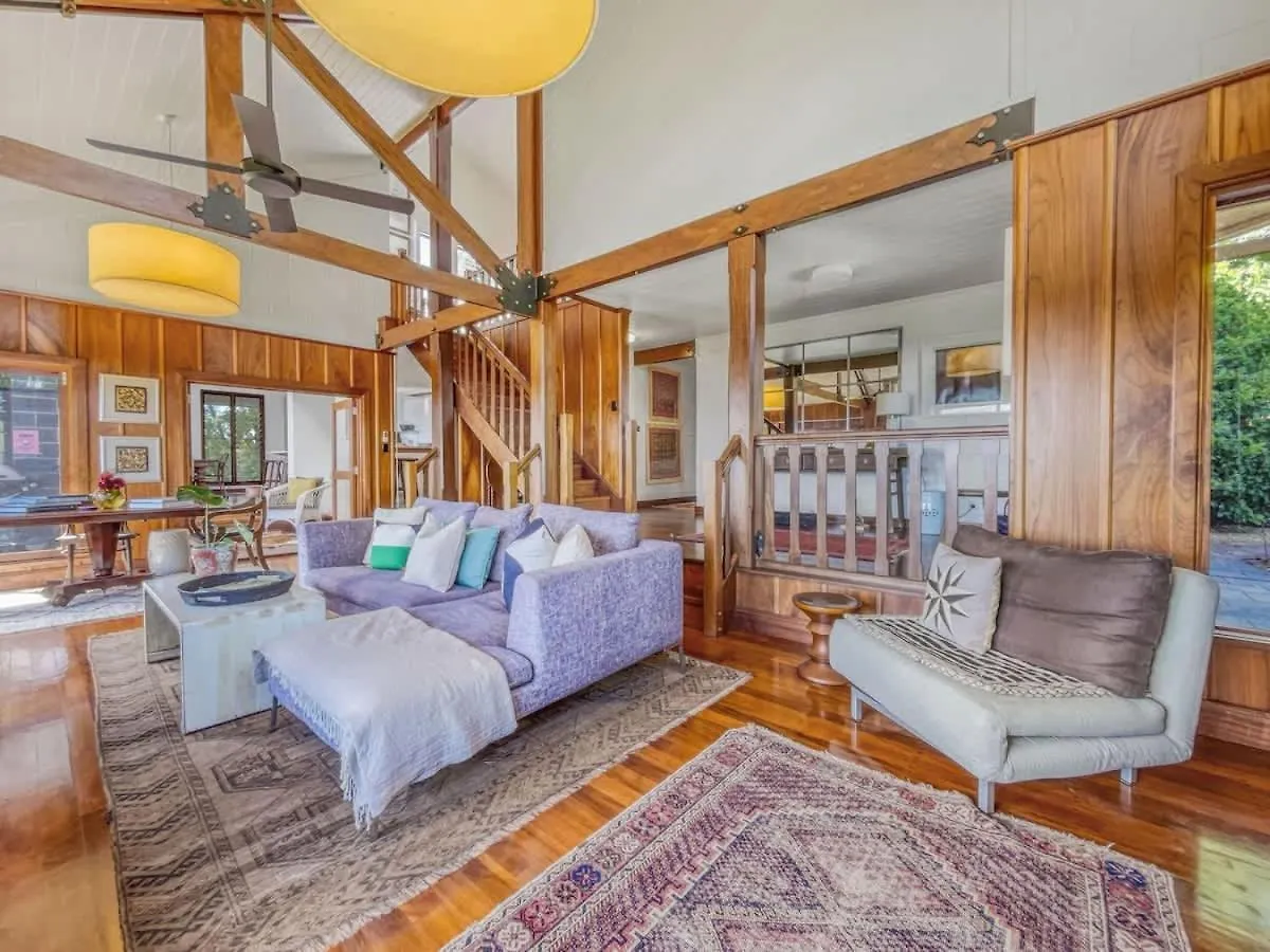 Luxurious Mountain Retreat Near Maleny 0*, Booroobin