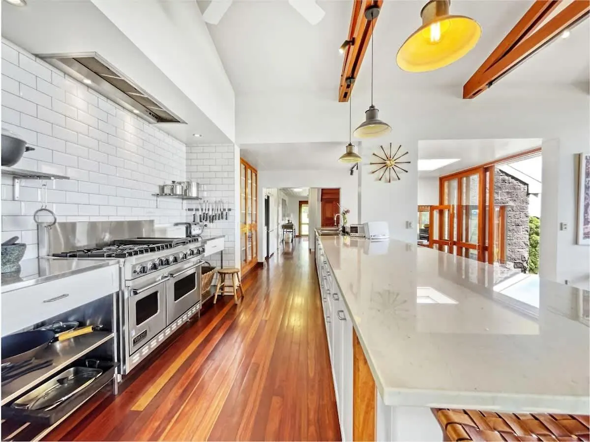 Luxurious Mountain Retreat Near Maleny