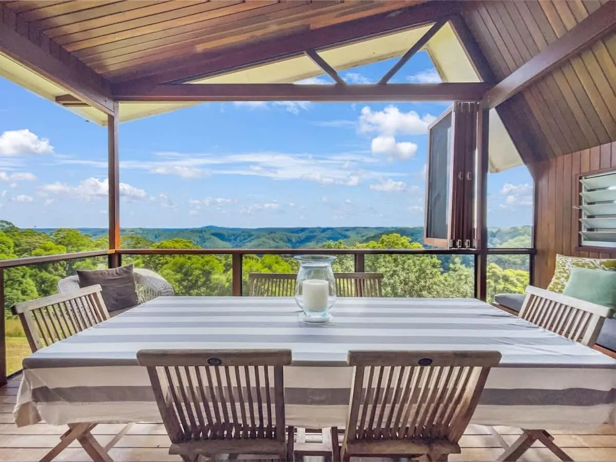 Luxurious Mountain Retreat Near Maleny 0*, Booroobin