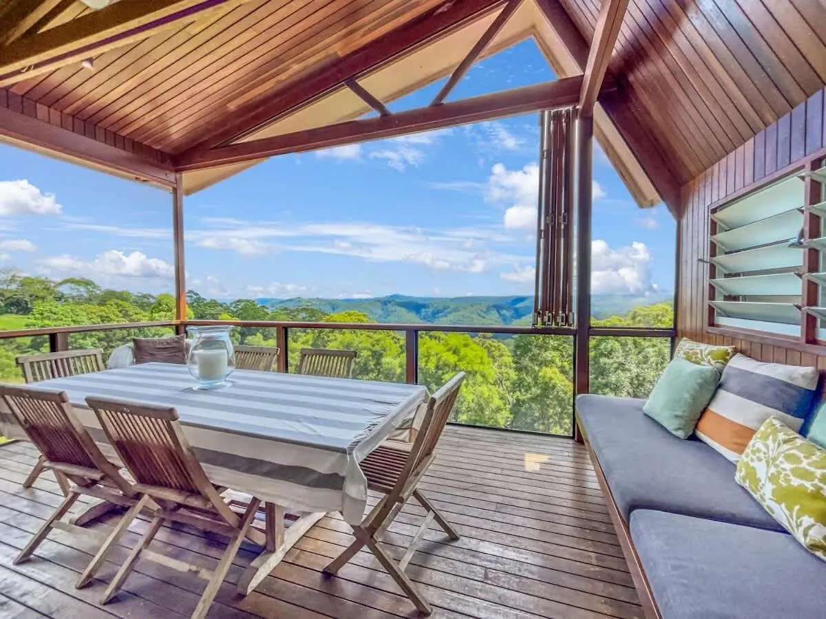 BooroobinLuxurious Mountain Retreat Near Maleny别墅 度假居 Booroobin